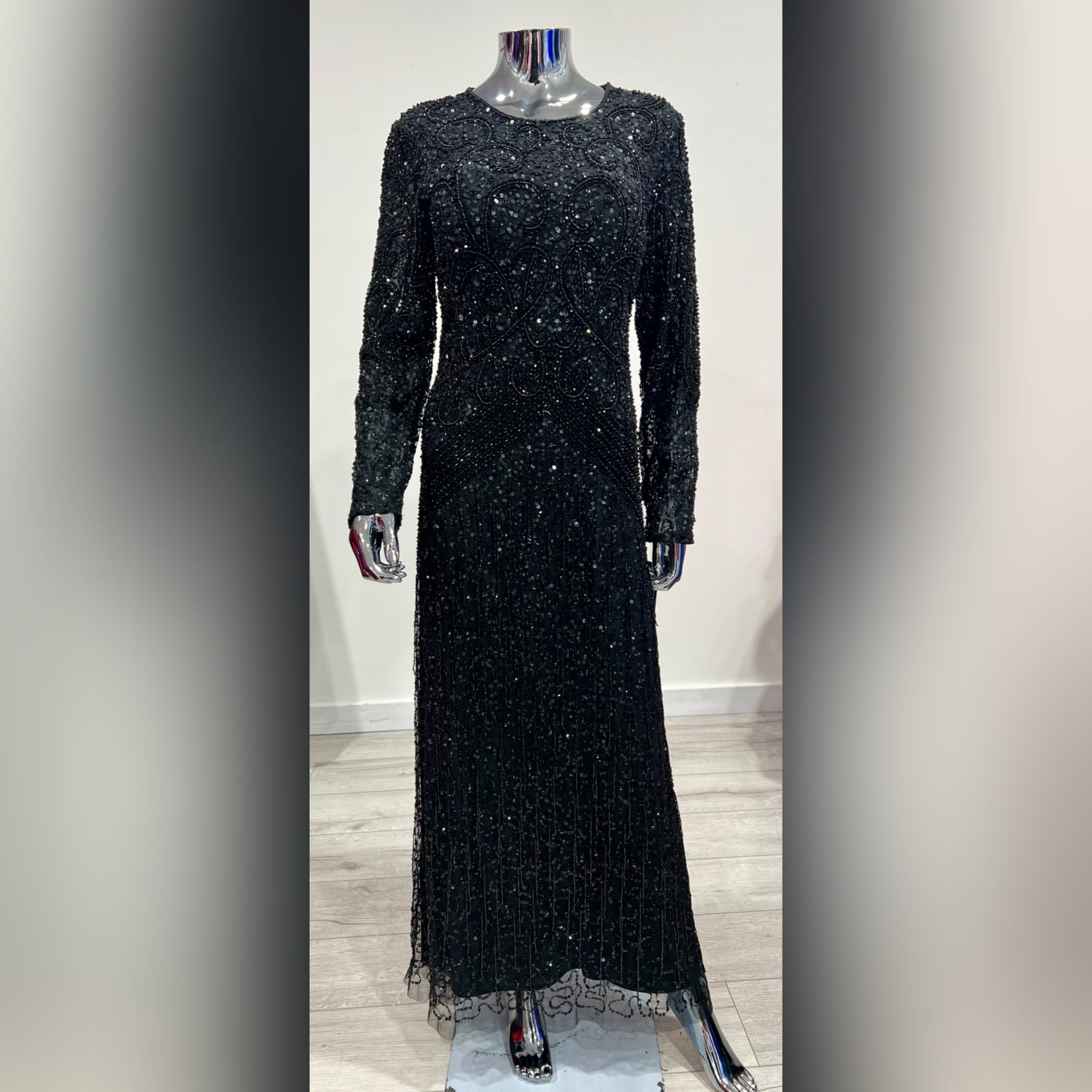 MG0564 - BLACK LONG SLEEVE BEADED WITH FRINGES UK SIZE 12 MG's Couture MG0564 - BLACK LONG SLEEVE BEADED WITH FRINGES UK SIZE 12 MG's Couture